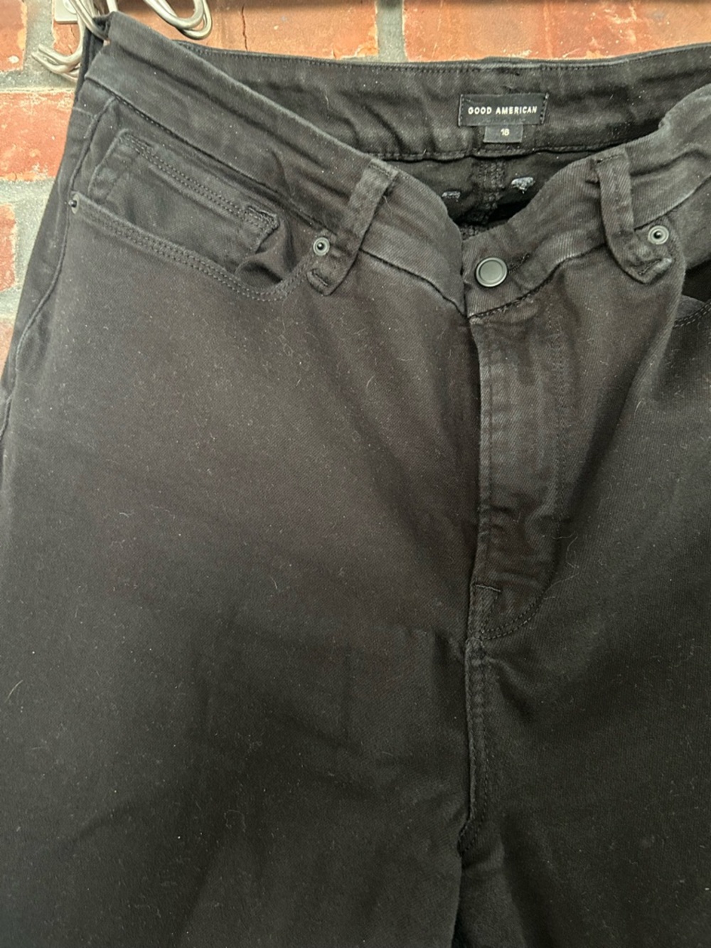 Good American Black High-Rise Jeans - Picture 2 of 5